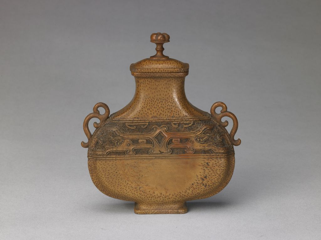 图片[1]-Bamboo carved flat pot with animal face pattern-China Archive